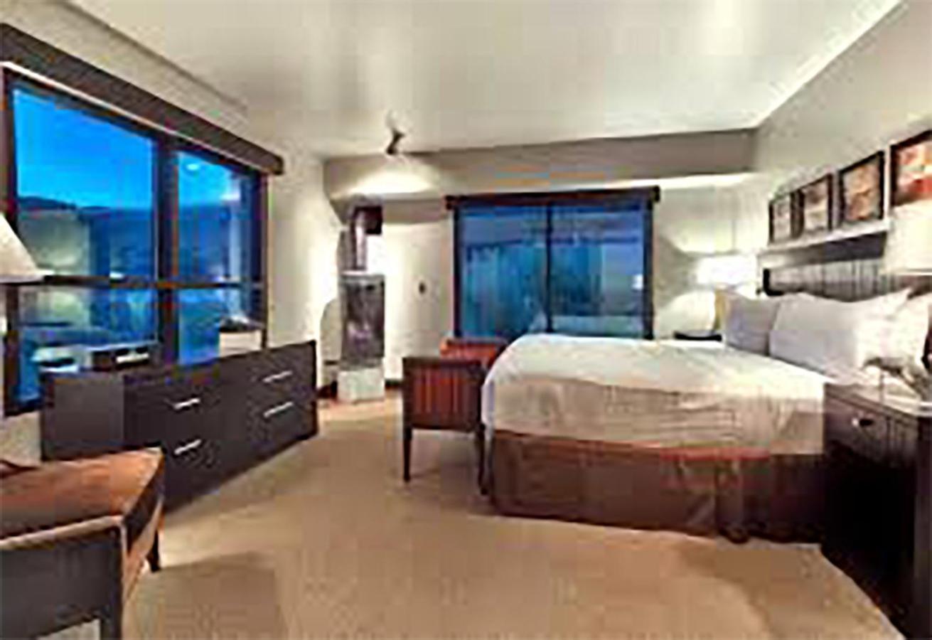 Main & Sky Villa Park City Exteriör bild