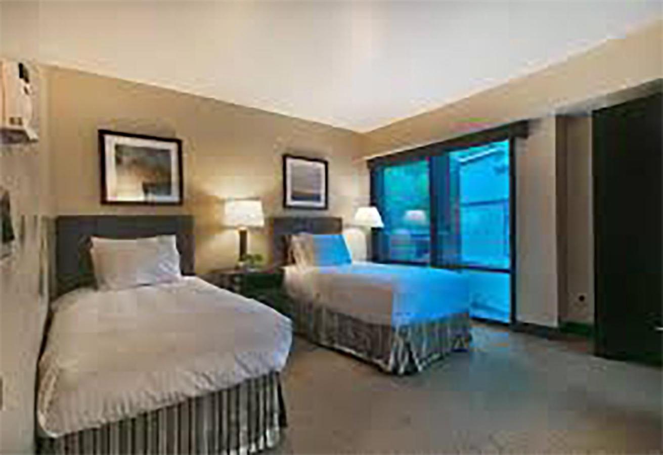 Main & Sky Villa Park City Exteriör bild