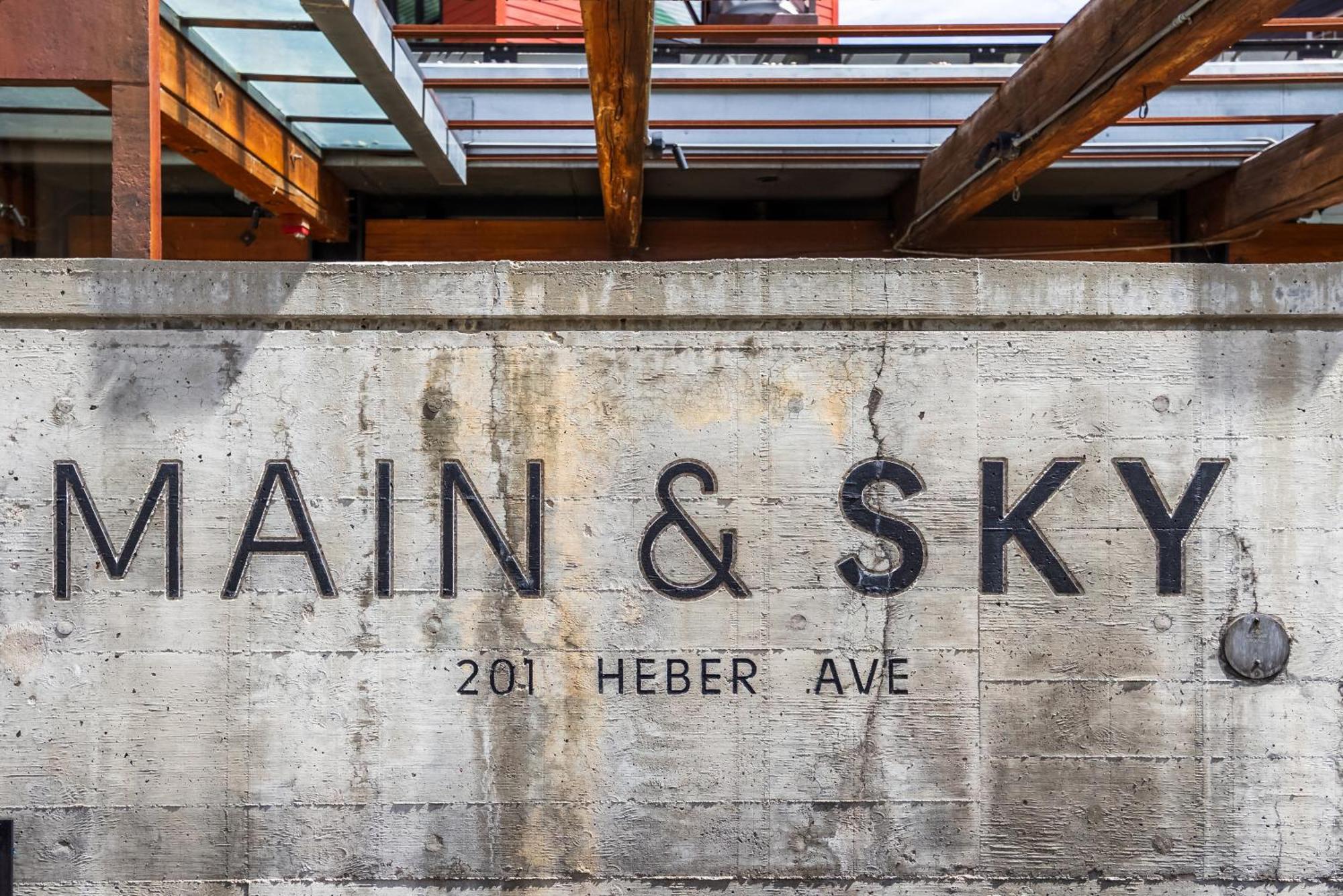 Main & Sky Villa Park City Exteriör bild